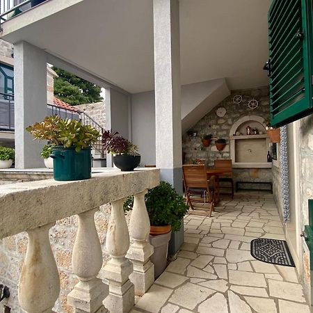 Apartment Simon - Old Stone Charm, Central Bol Life 외부 사진