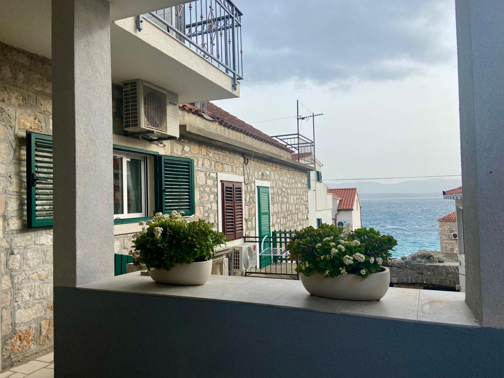 Apartment Simon - Old Stone Charm, Central Bol Life 외부 사진