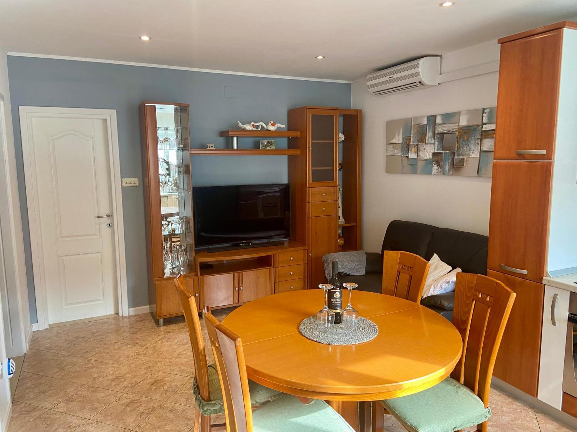 Apartment Simon - Old Stone Charm, Central Bol Life 외부 사진